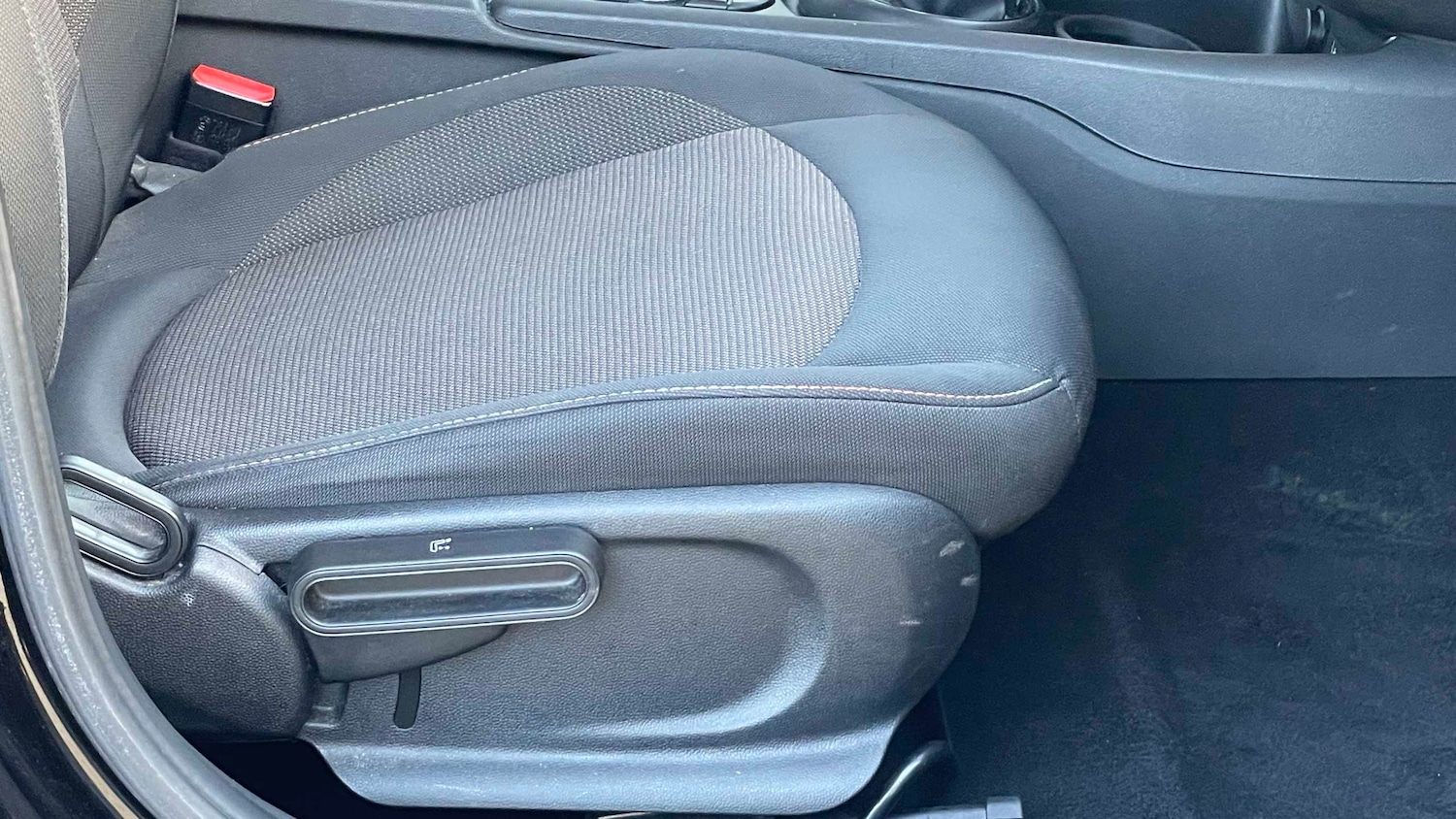 Used MINI Clubman 2018 for sale - 76610715: Photo 20