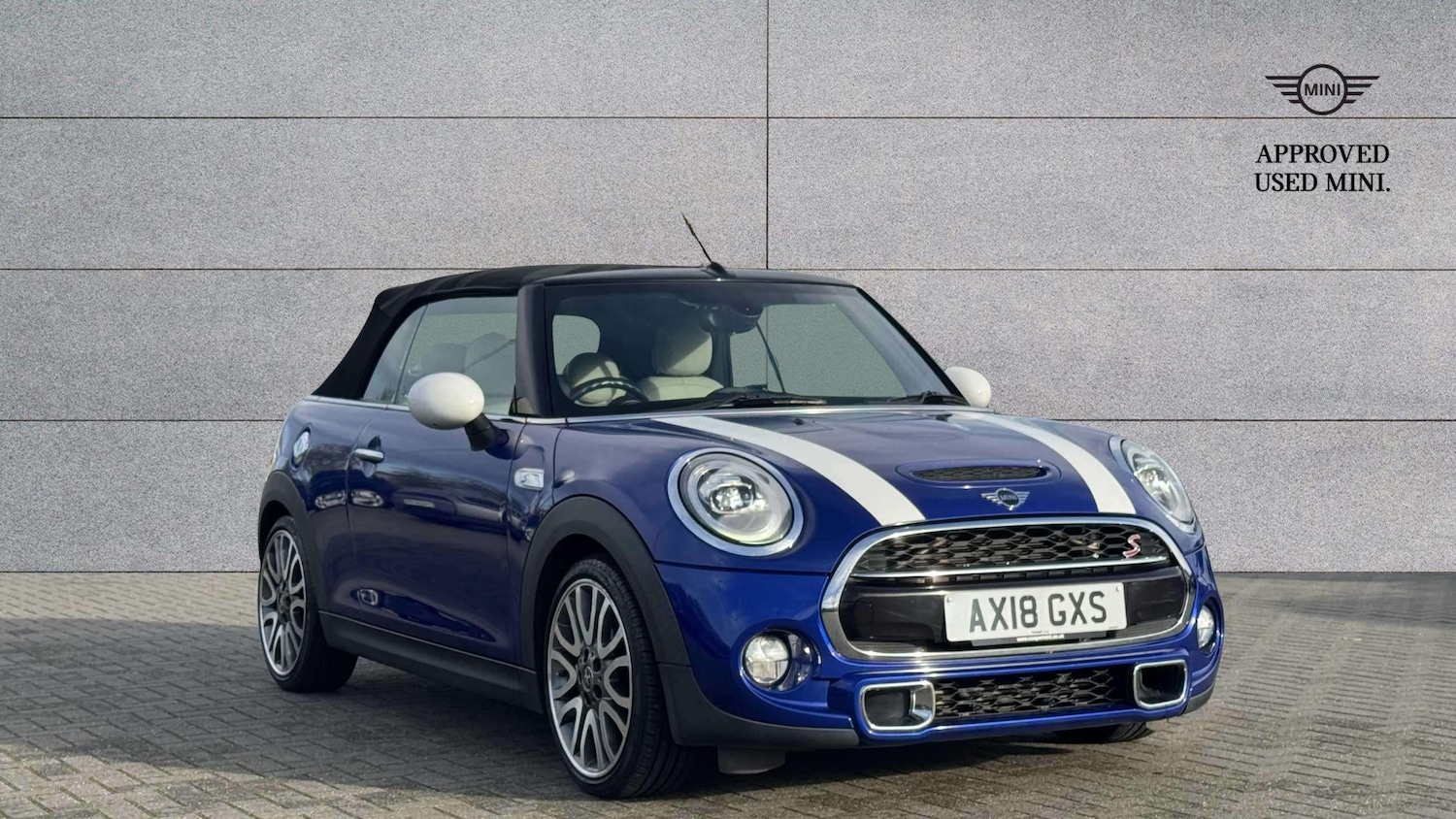 Used MINI Convertible 2018 for sale - 76636719: Photo 1
