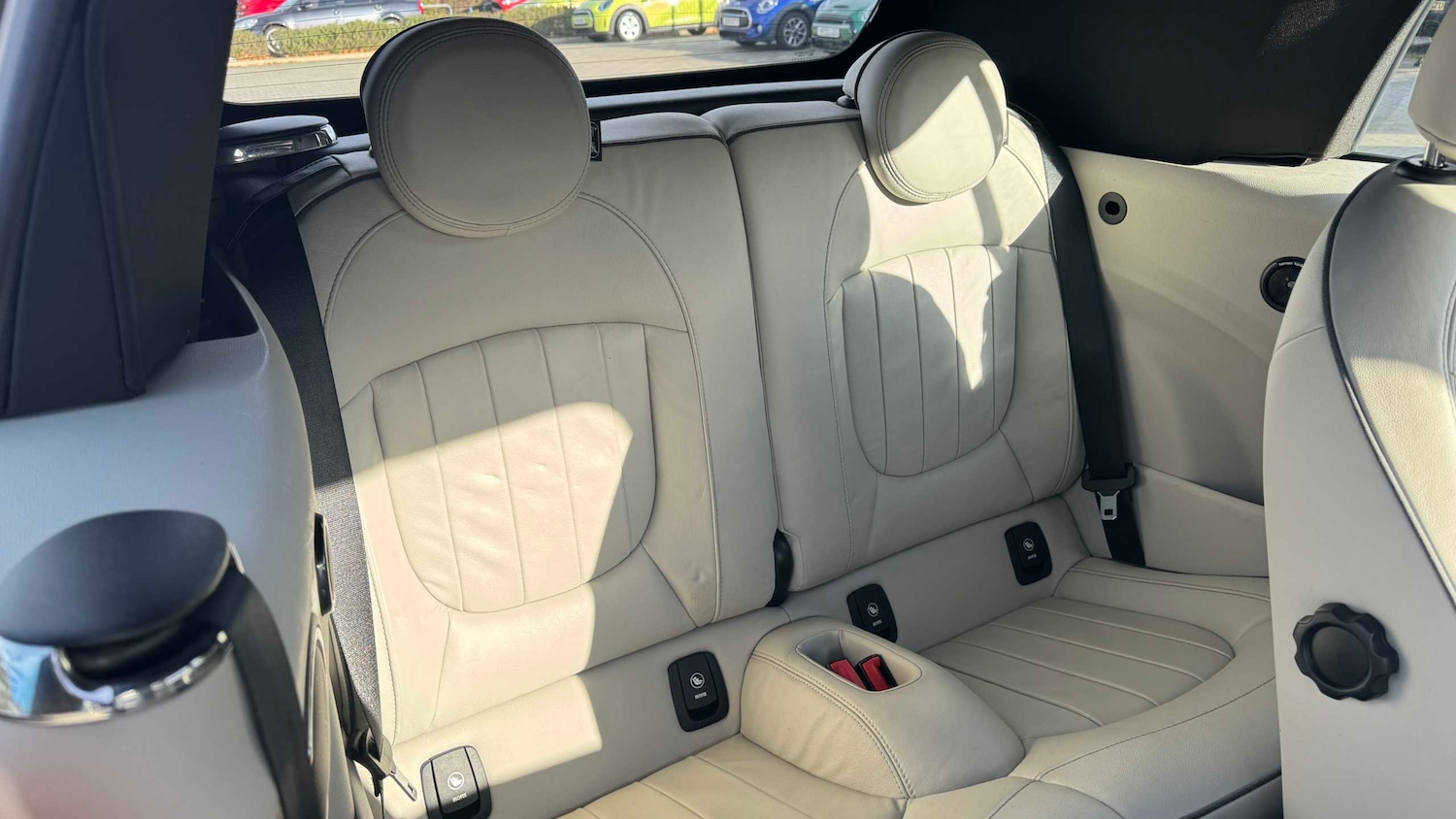 Used MINI Convertible 2018 for sale - 76636719: Photo 32