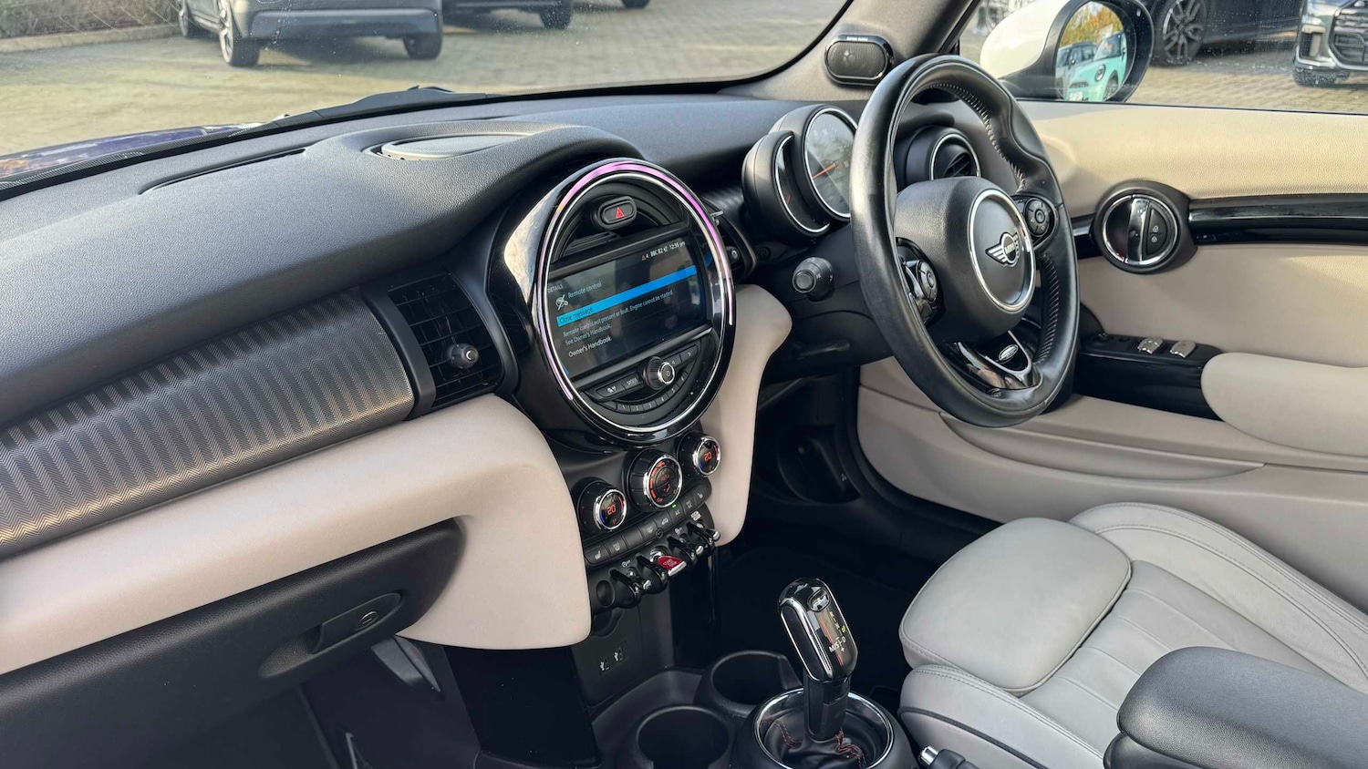 Used MINI Convertible 2018 for sale - 76636719: Photo 5