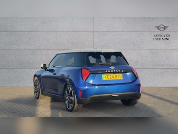 Used MINI Cooper 2024 for sale - 76411385: Photo