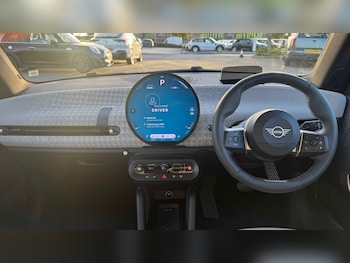 Used MINI Cooper 2024 for sale - 76411385: Photo