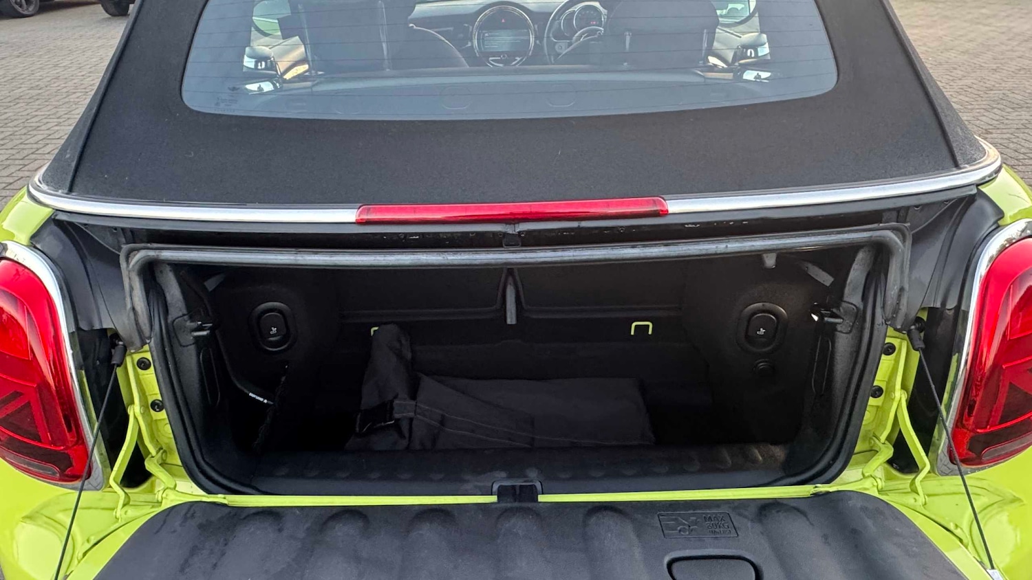 Used MINI Convertible 2022 for sale - 76610563: Photo 12