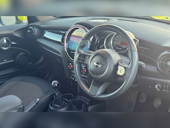 Used MINI Convertible 2022 for sale - 76610563: Photo