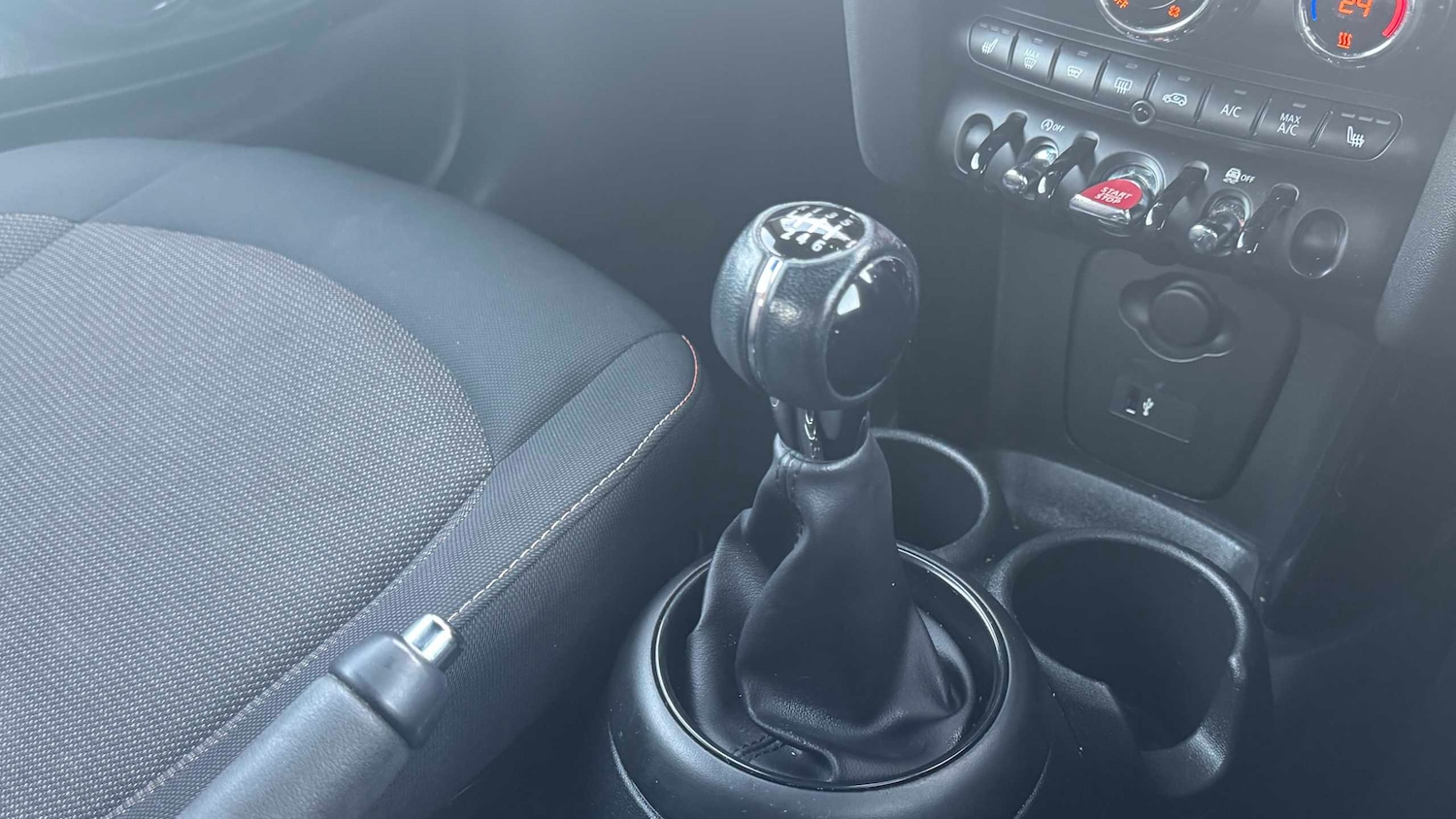 Used MINI Convertible 2022 for sale - 76610563: Photo 9