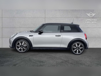 Used MINI Hatch 2023 for sale - 78869411: Photo
