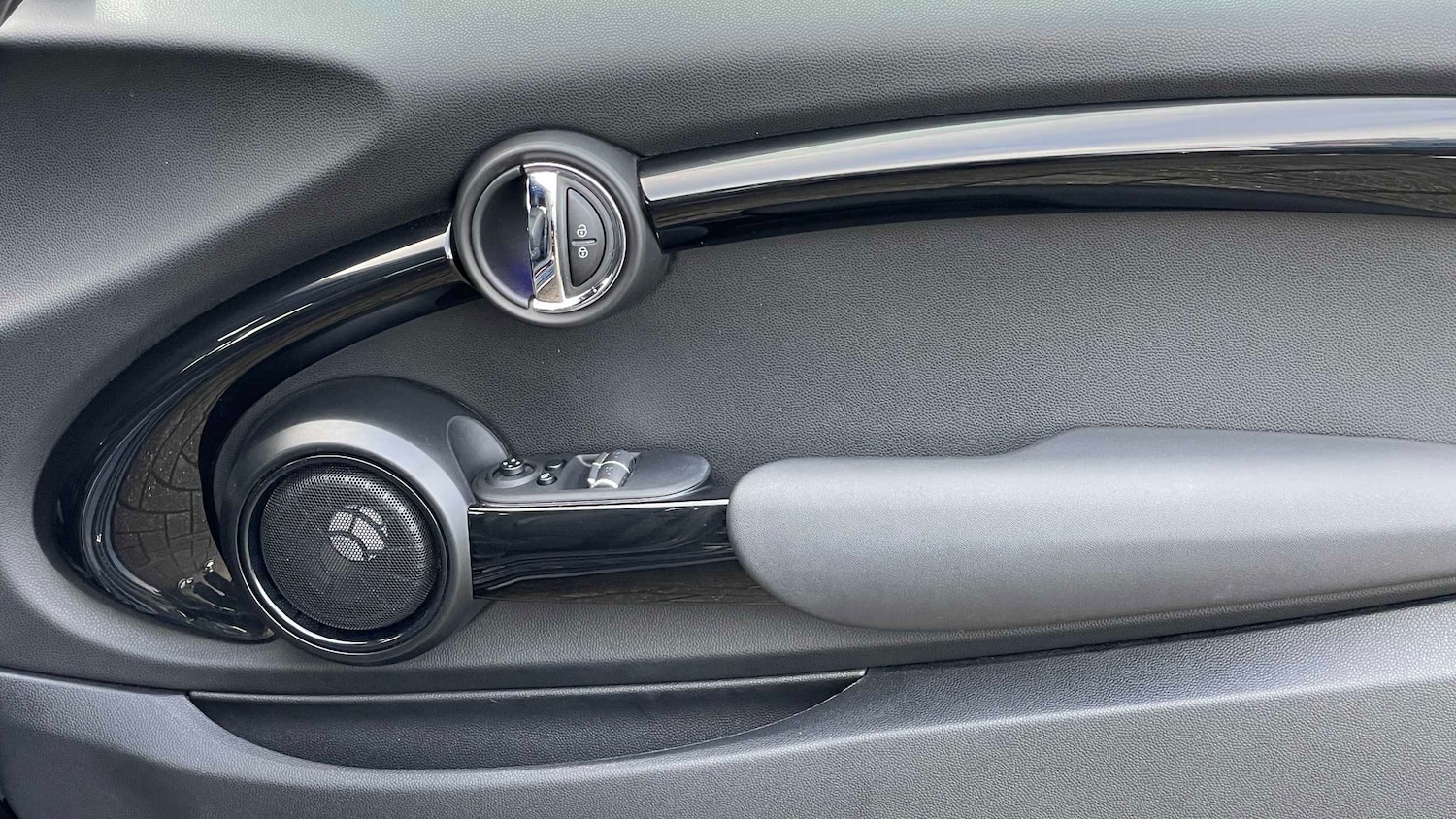 Used MINI Hatch 2019 for sale - 77886133: Photo 19