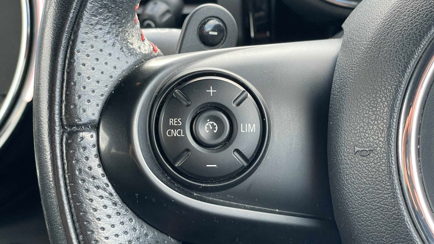 Used MINI Hatch 2019 for sale - 77886133: Photo 22