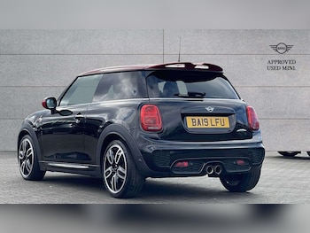 Used MINI Hatch 2019 for sale - 77886133: Photo