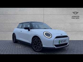 2024 - 135kW E Exclusive 41kWh 3dr Auto