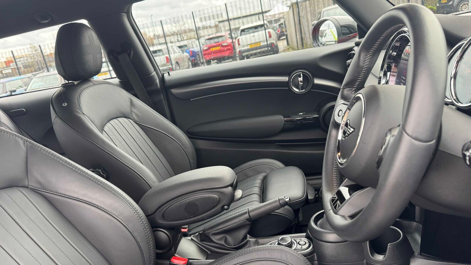 Used MINI Hatch 2022 for sale - 77960615: Photo 11