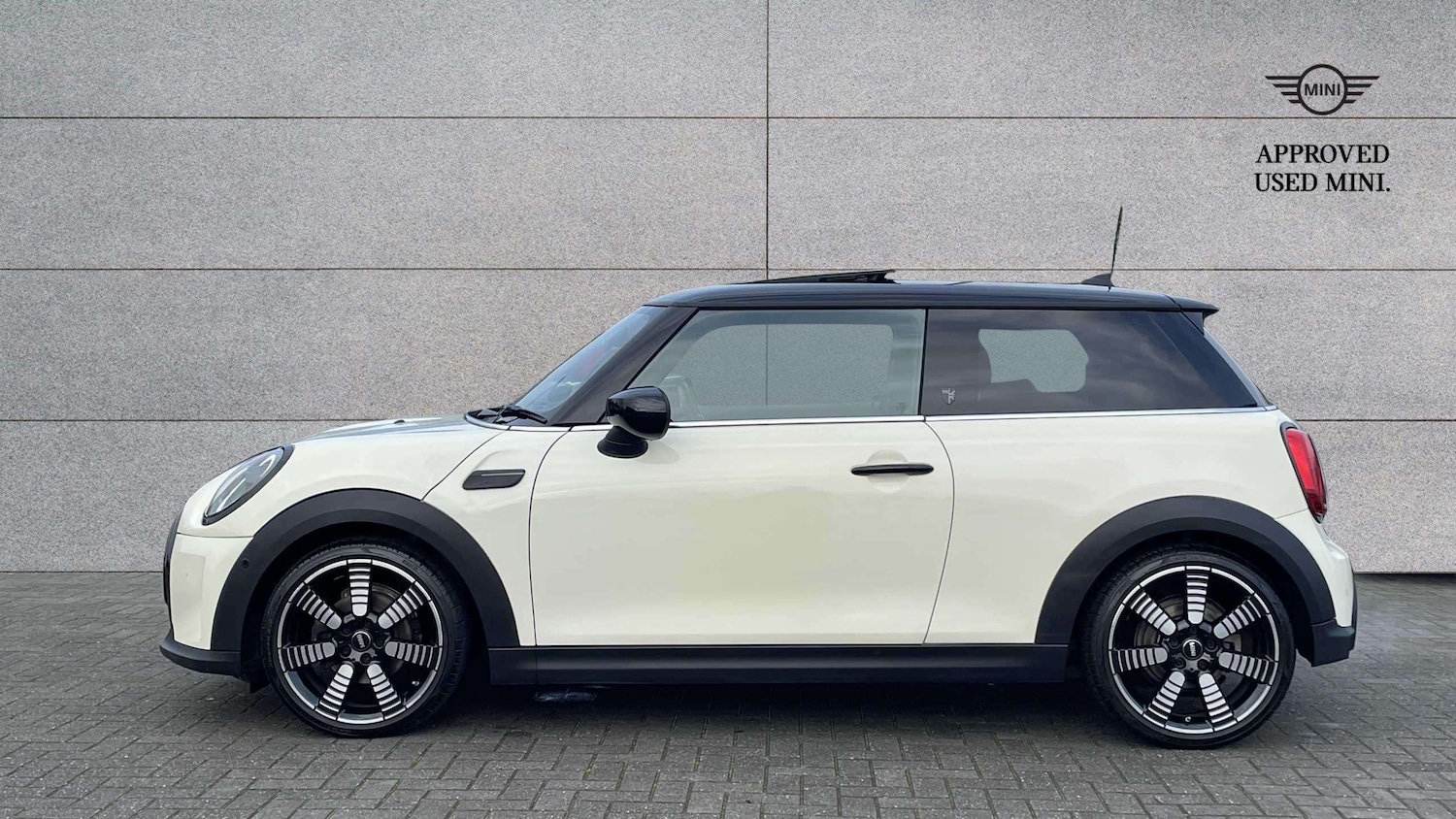 Used MINI Hatch 2022 for sale - 76515560: Photo 3