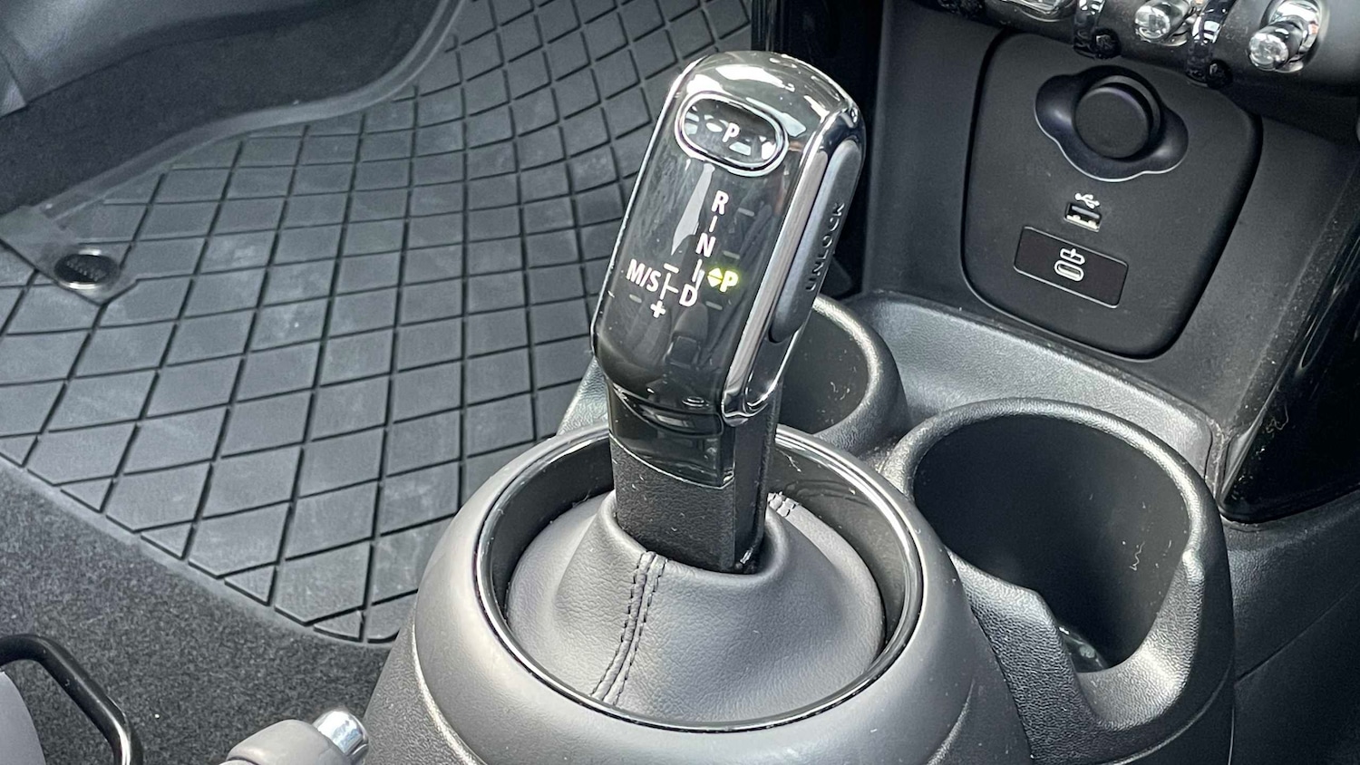 Used MINI Hatch 2022 for sale - 76515560: Photo 9