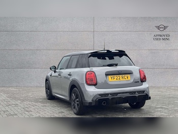 Used MINI Hatch 2022 for sale - 76435649: Photo
