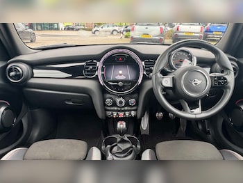 Used MINI Hatch 2022 for sale - 76435649: Photo