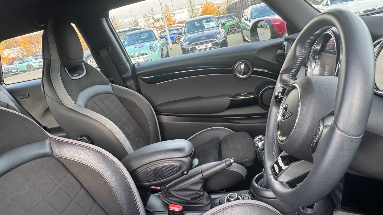 Used MINI Hatch 2022 for sale - 76875868: Photo 11