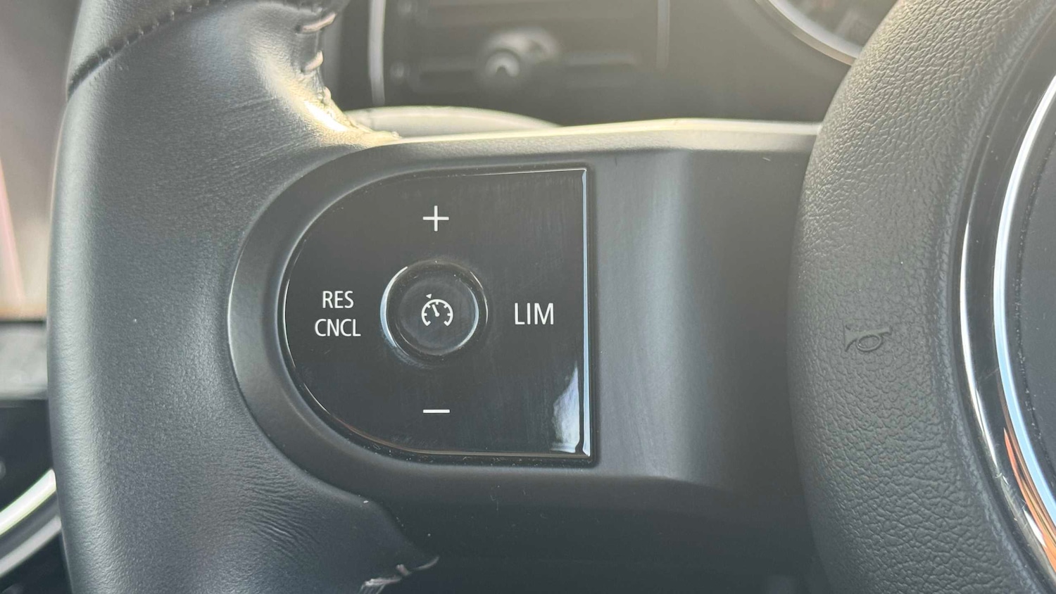 Used MINI Hatch 2022 for sale - 76875868: Photo 16