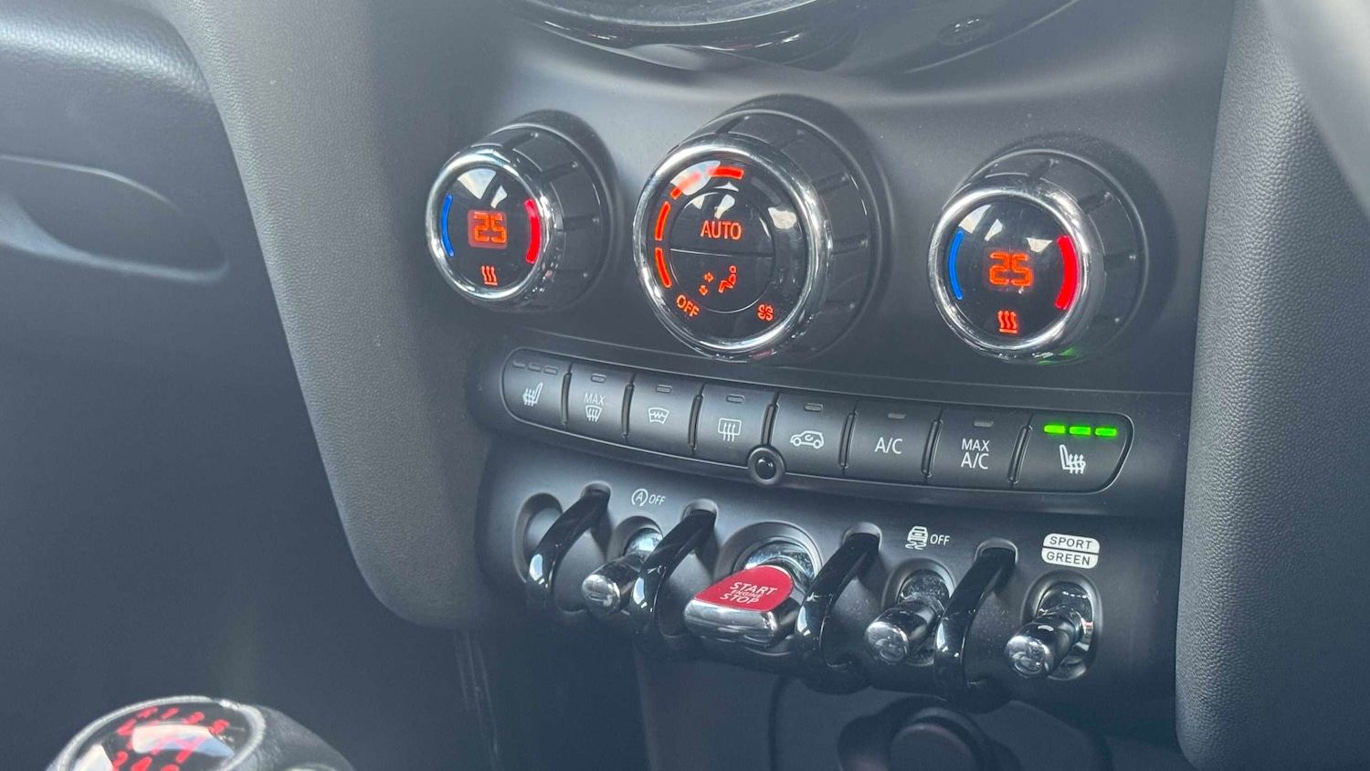 Used MINI Hatch 2022 for sale - 76875868: Photo 25