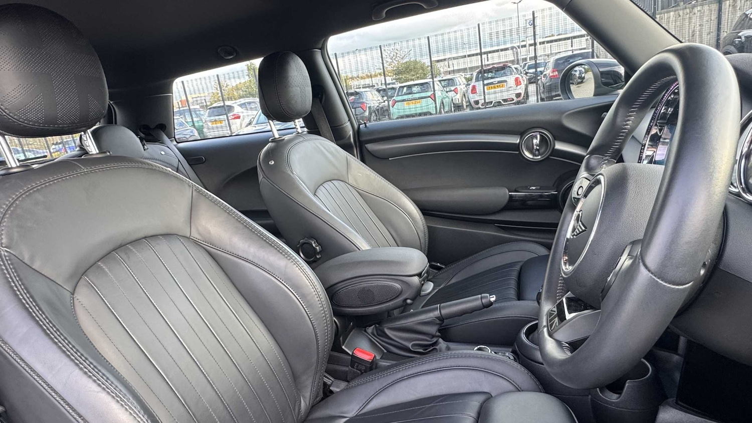 Used MINI Hatch 2022 for sale - 76339684: Photo 10