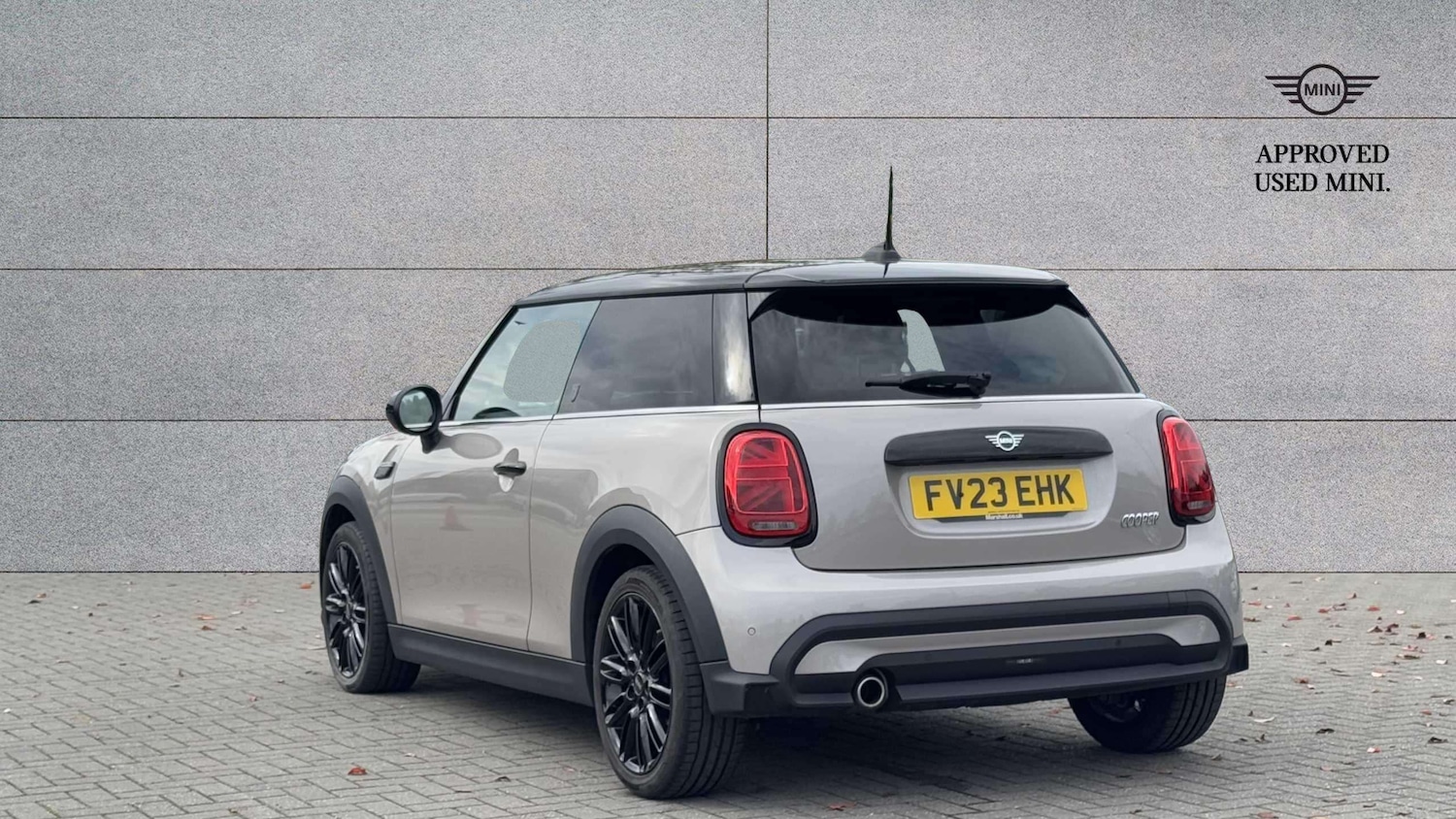 Used MINI Hatch 2023 for sale - 76401265: Photo 2