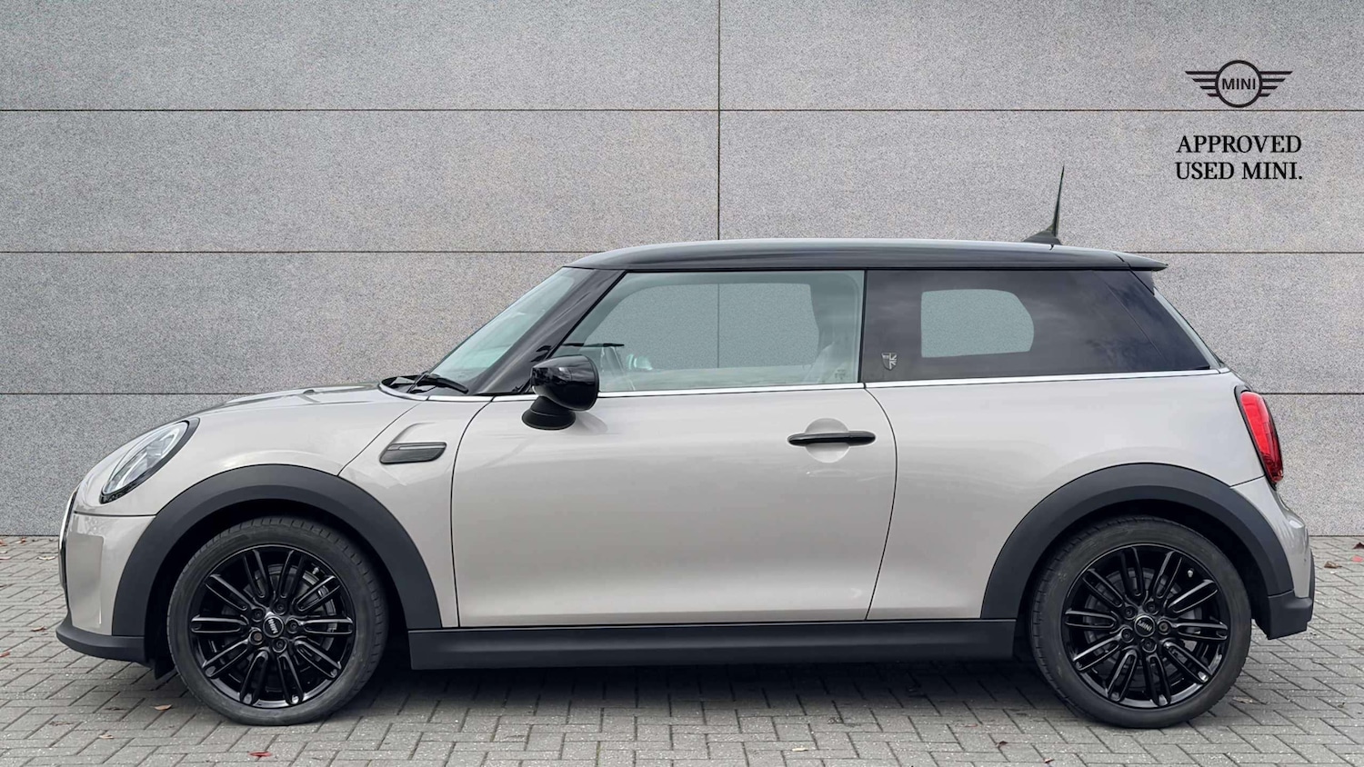 Used MINI Hatch 2023 for sale - 76401265: Photo 3