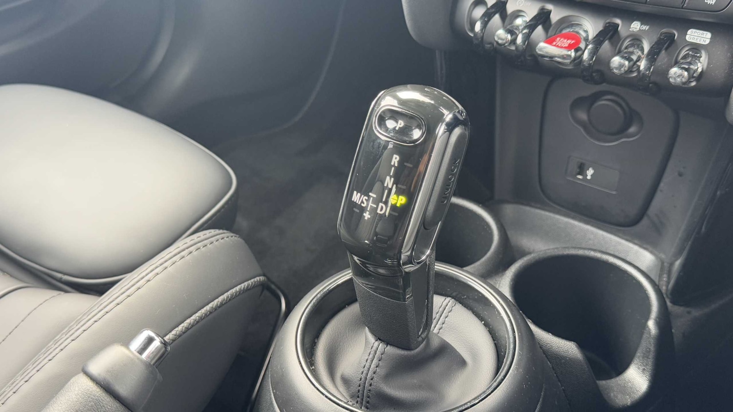 Used MINI Hatch 2023 for sale - 76401265: Photo 9