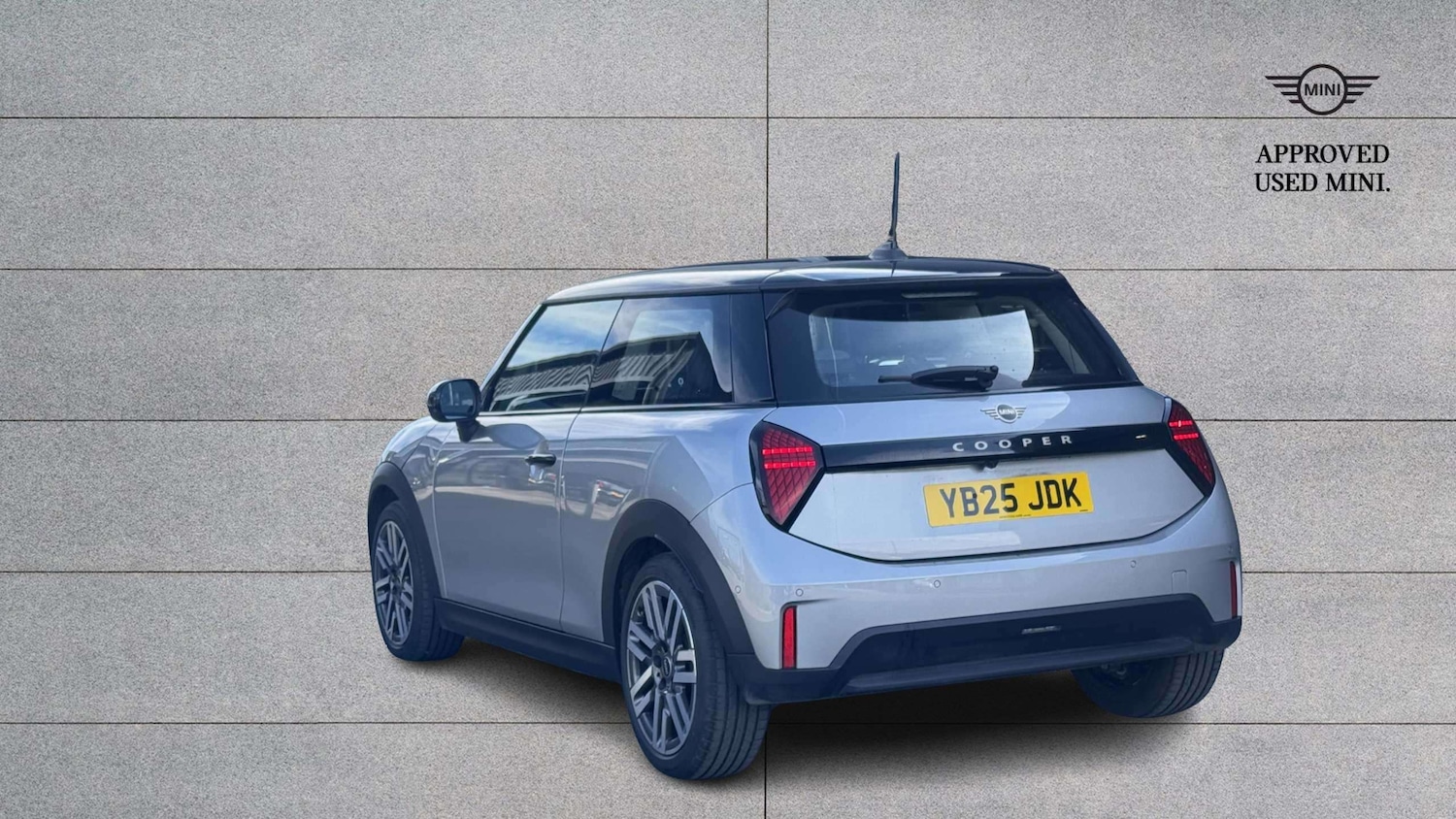 Used MINI Cooper 2025 for sale - 78161351: Photo 2