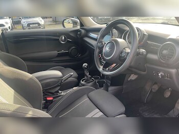 Used MINI Hatch 2020 for sale - 77373810: Photo