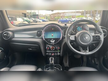 Used MINI Hatch 2023 for sale - 77995792: Photo