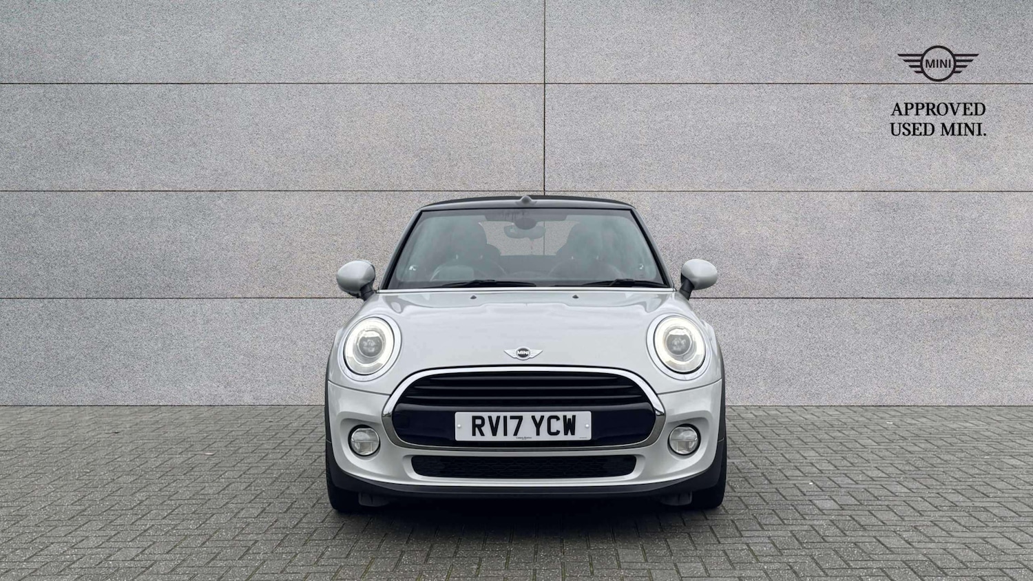 Used MINI Convertible 2017 for sale - 76553264: Photo 3