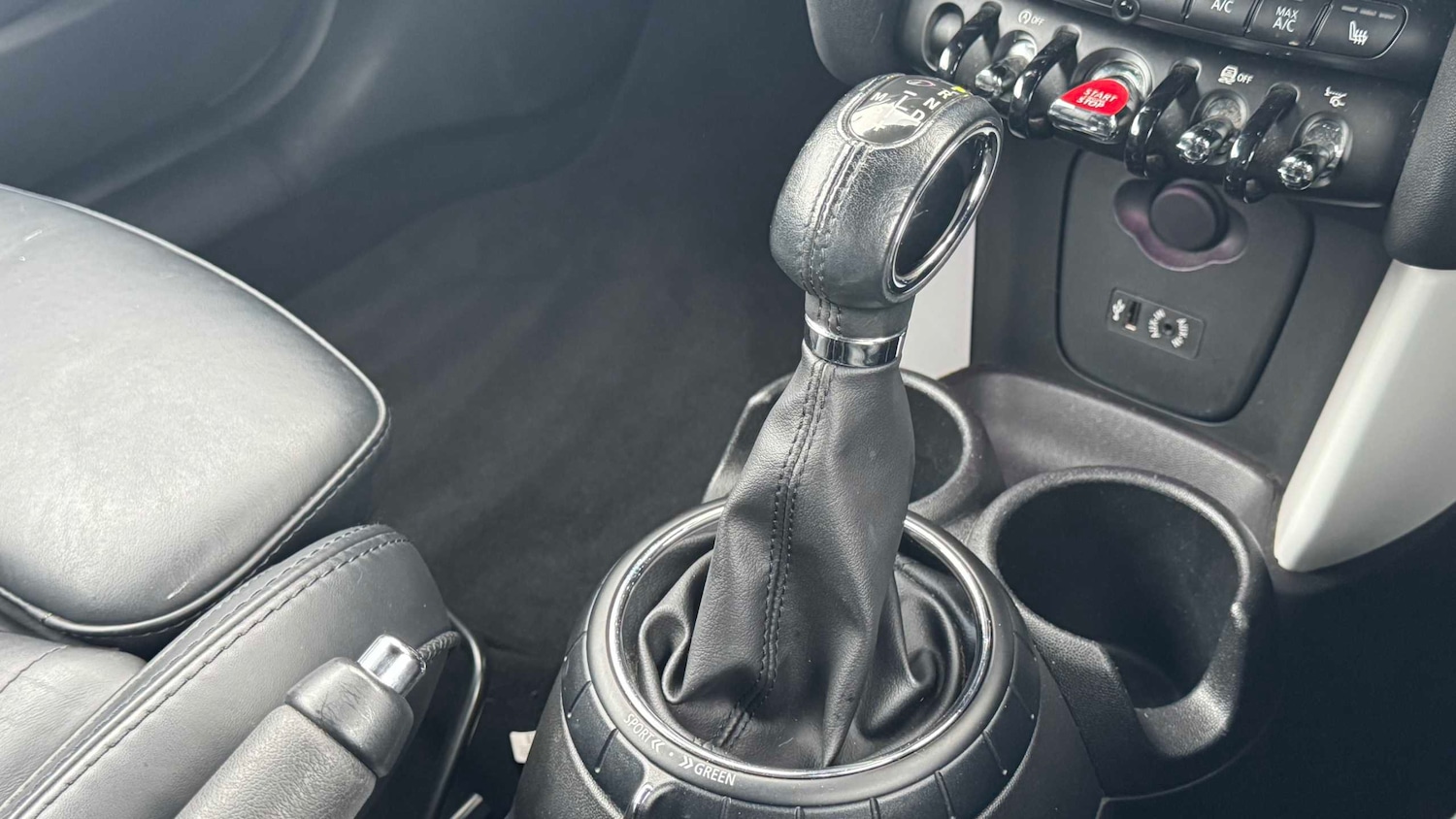 Used MINI Convertible 2017 for sale - 76553264: Photo 9