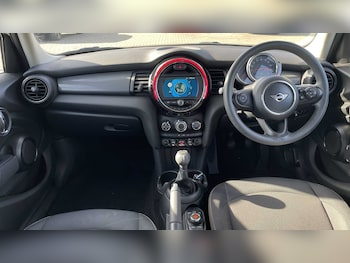 Used MINI Hatch 2019 for sale - 76113471: Photo 4