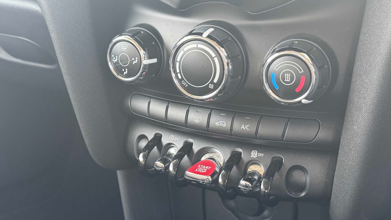 Used MINI Hatch 2017 for sale - 76411292: Photo 21