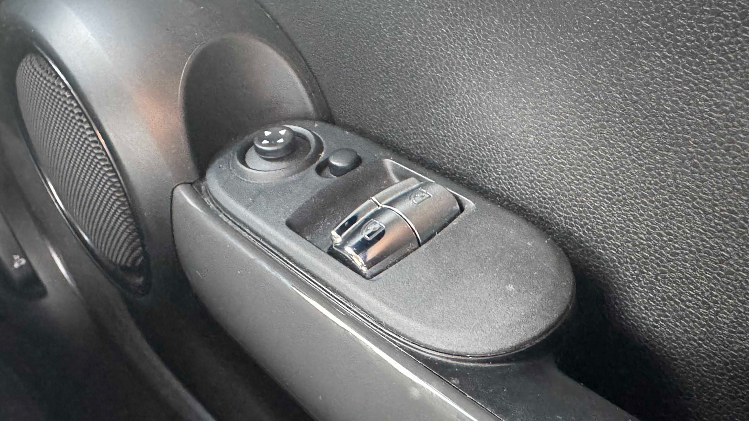 Used MINI Hatch 2017 for sale - 76411292: Photo 22