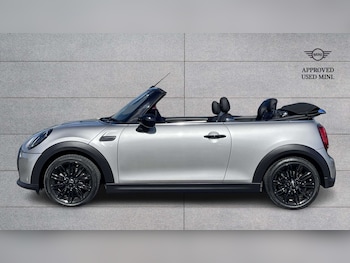 Used MINI Convertible 2024 for sale - 78351743: Photo