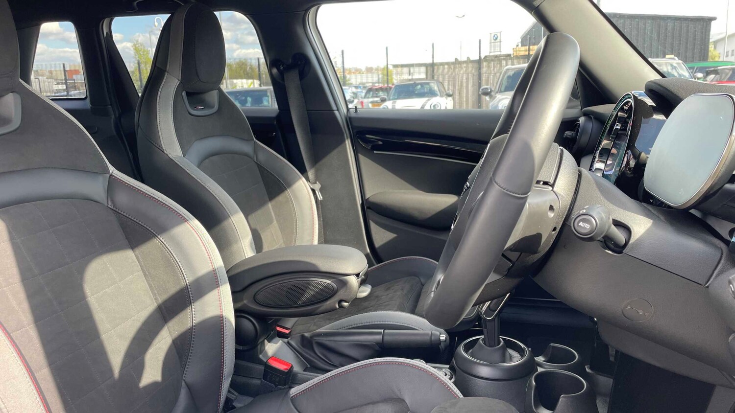 Used MINI Hatch 2024 for sale - 78208856: Photo 10