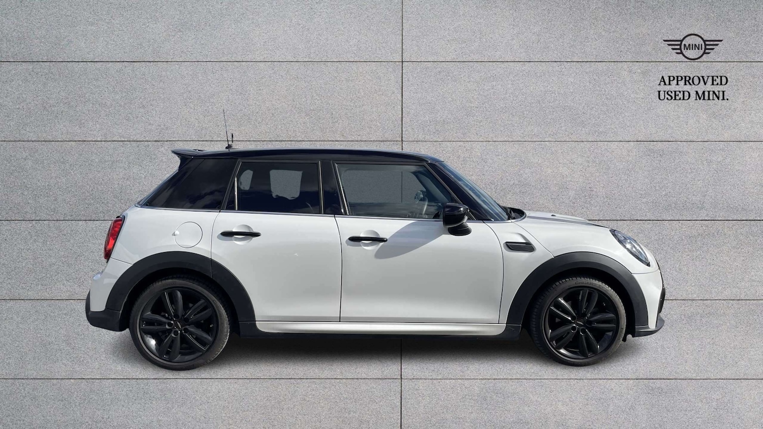 Used MINI Hatch 2024 for sale - 78208856: Photo 2