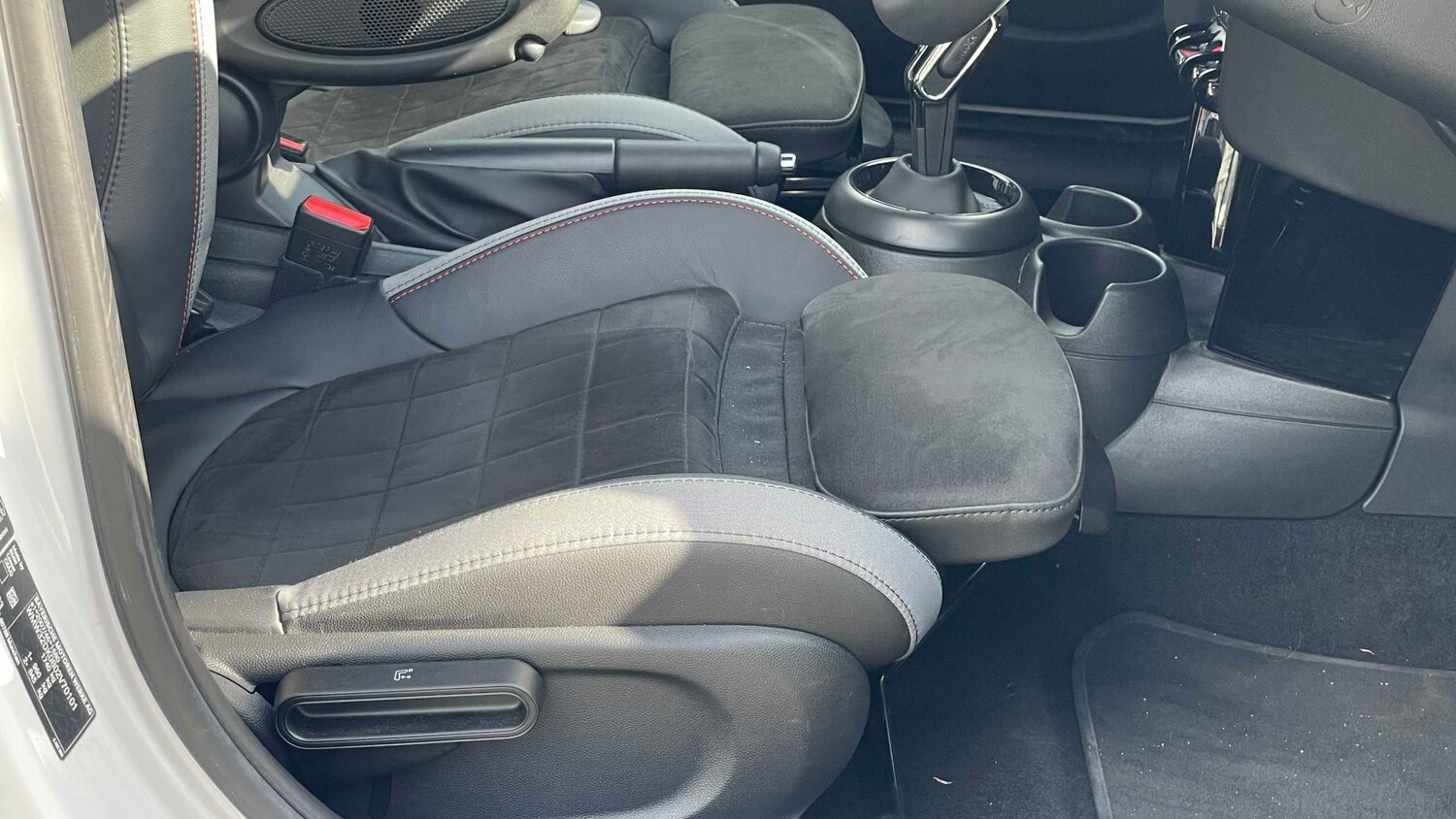 Used MINI Hatch 2024 for sale - 78208856: Photo 21