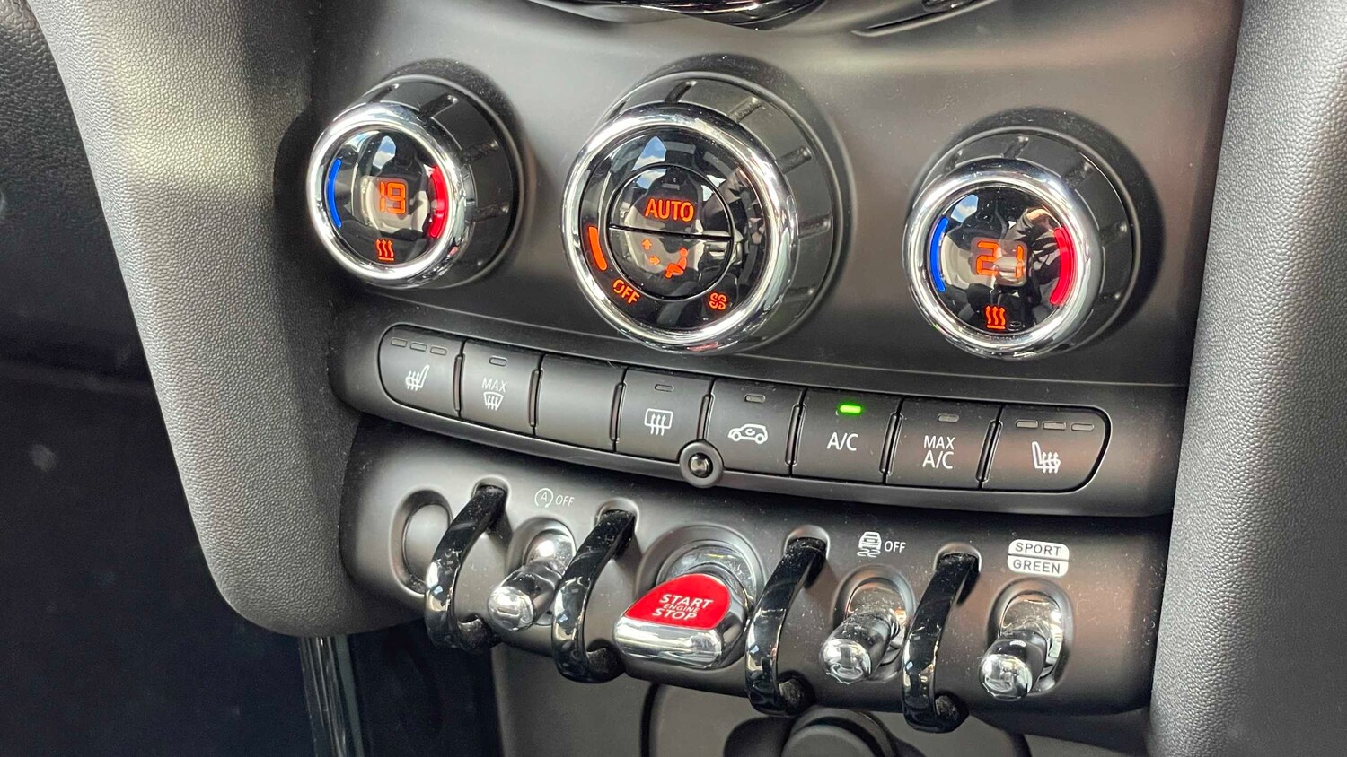 Used MINI Hatch 2024 for sale - 78208856: Photo 27