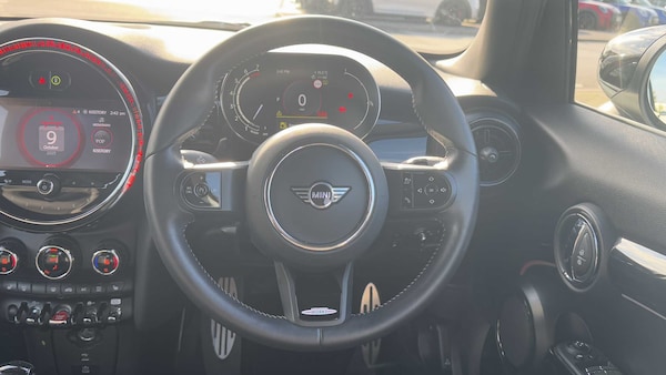Used MINI Hatch 2023 for sale - 76230310: Photo 5