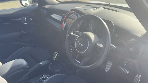 Used MINI Hatch 2023 for sale - 76230310: Photo 6