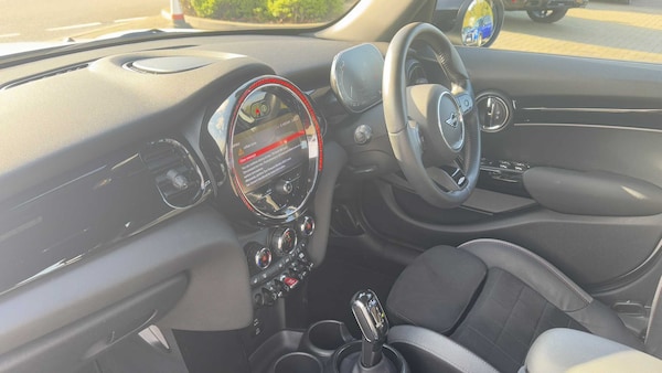 Used MINI Hatch 2023 for sale - 76230310: Photo 7