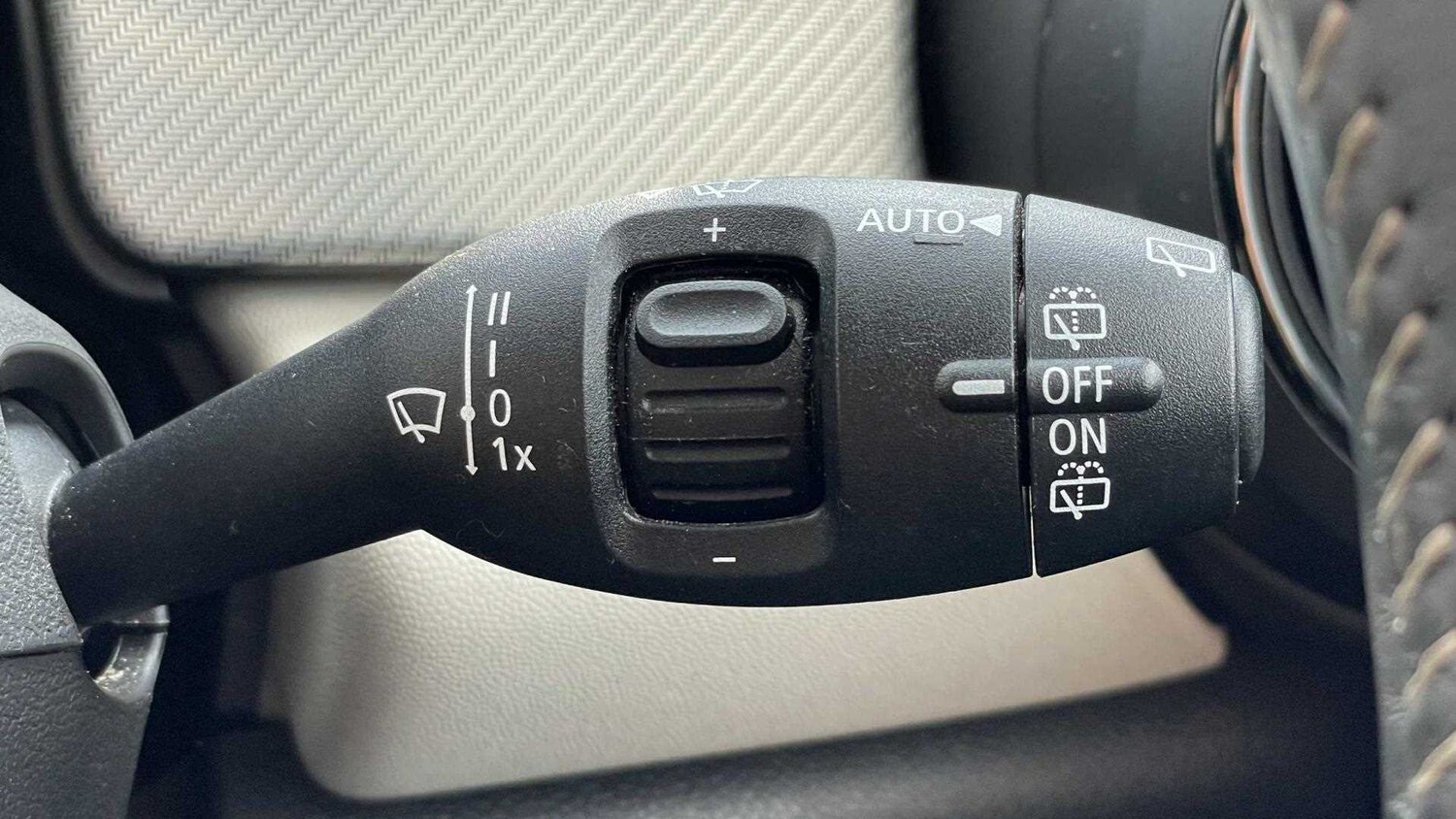 Vehicle 28