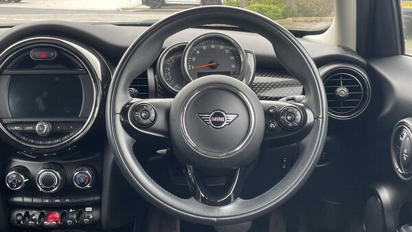 Used MINI Hatch 2020 for sale - 75218643: Photo 5