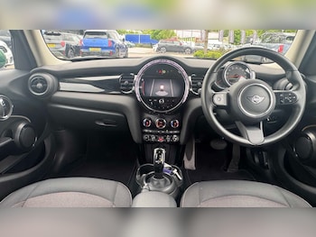 Used MINI Hatch 2022 for sale - 78494901: Photo