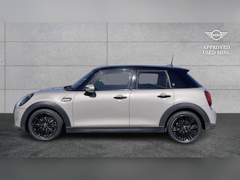 Used MINI Hatch 2022 for sale - 79486773: Photo