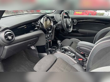 Used MINI Hatch 2024 for sale - 77373784: Photo