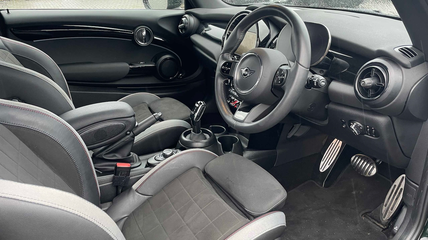 Used MINI Hatch 2024 for sale - 77373784: Photo 5