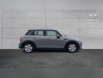 Used MINI Hatch 2022 for sale - 79051689: Photo