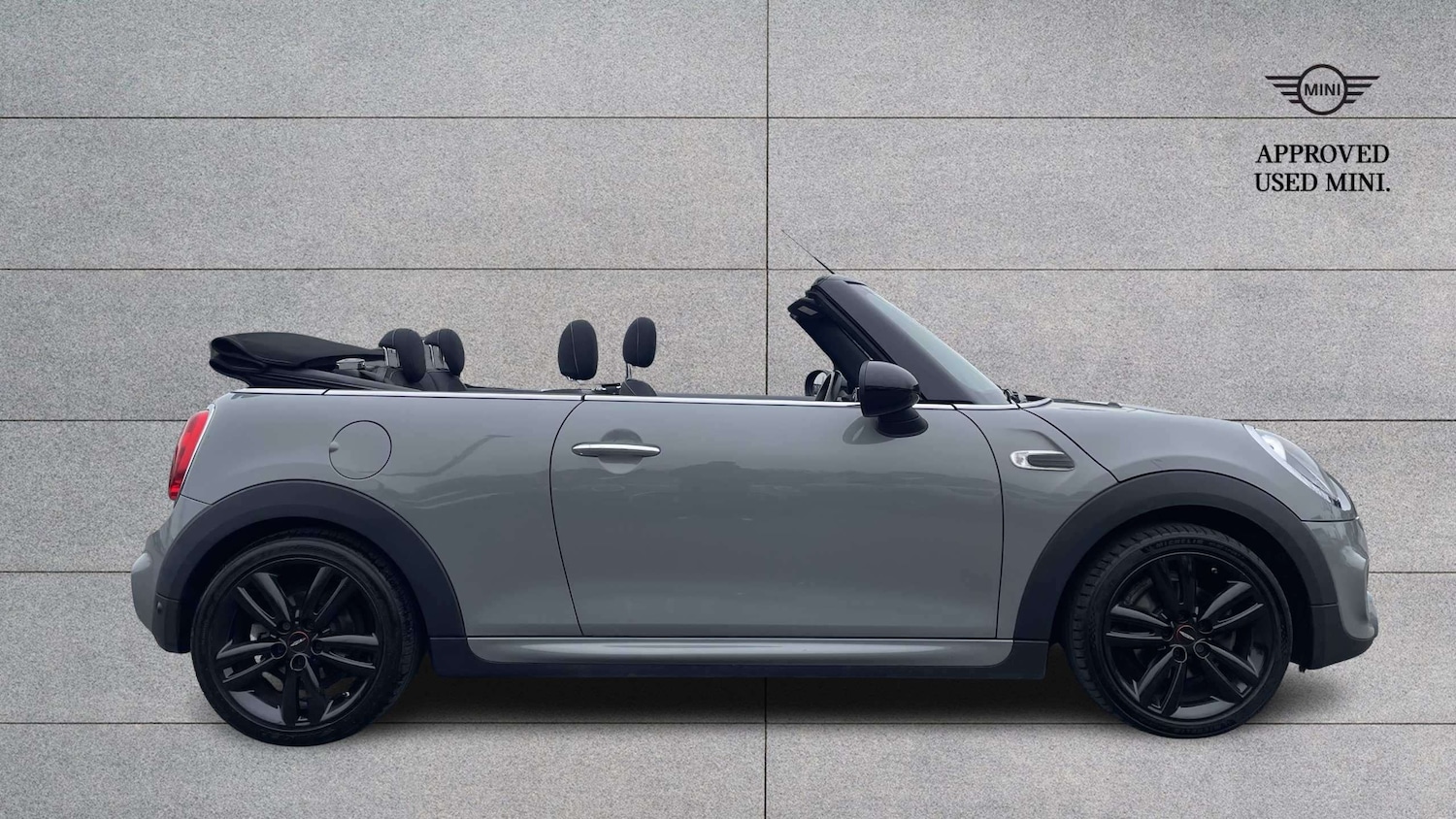 Used MINI Convertible 2017 for sale - 77995838: Photo 2